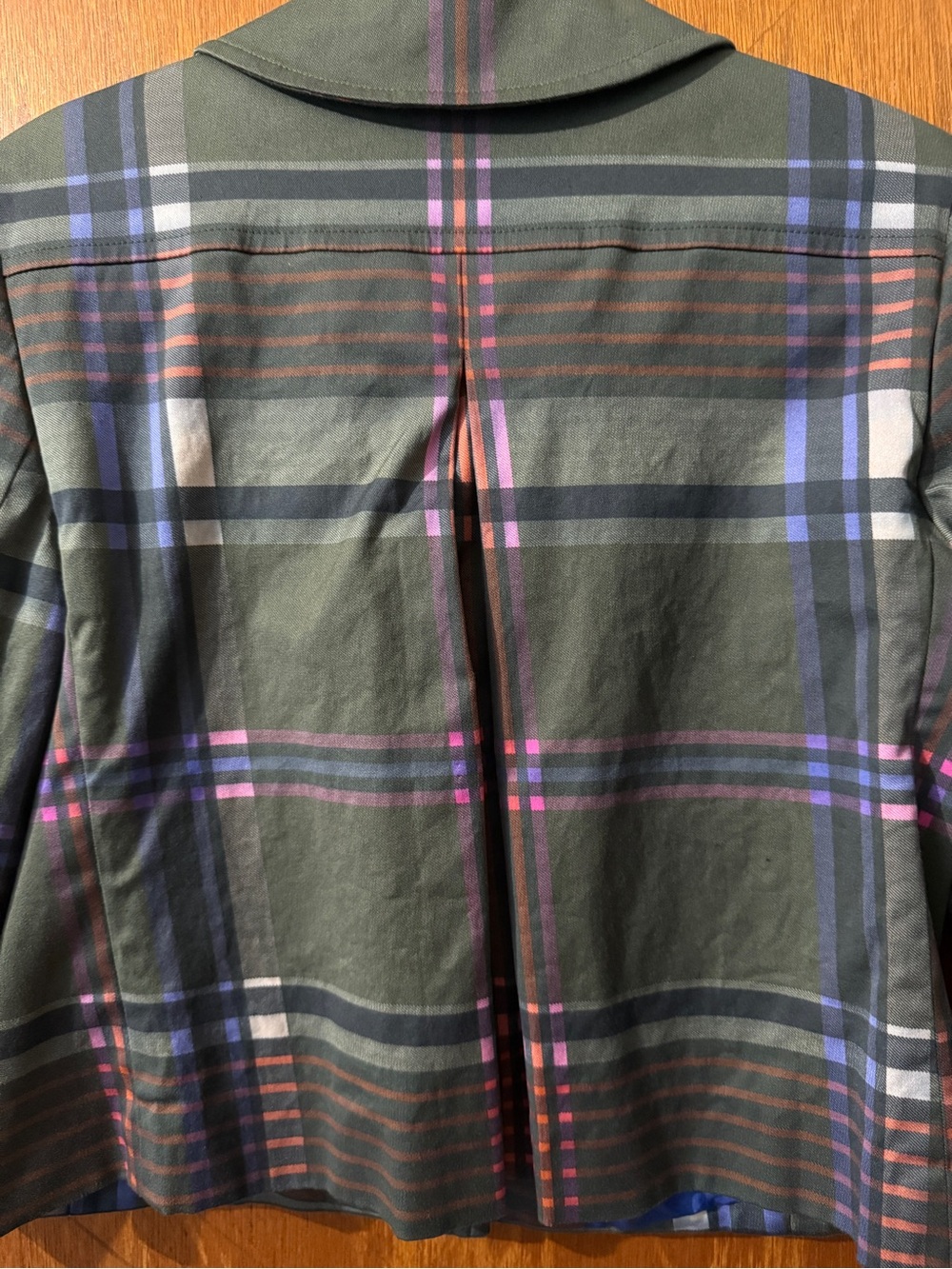 EUC Akris Punto Green Plaid Cropped Jacket - Size 6 - Picture 6 of 13
